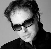 Texter and Autor, Founder and Ceo of StarStatement.com